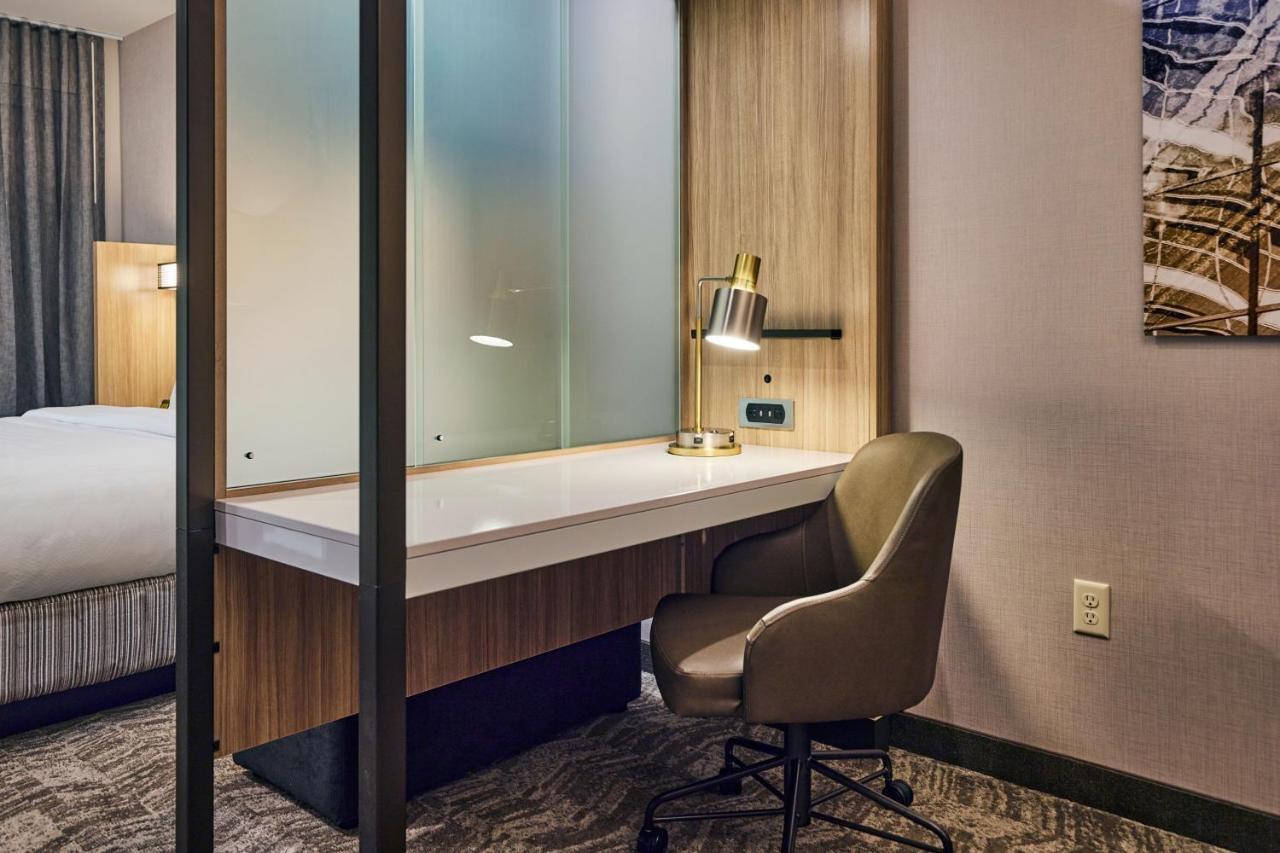 Springhill By Marriott Airport Hotel Medford