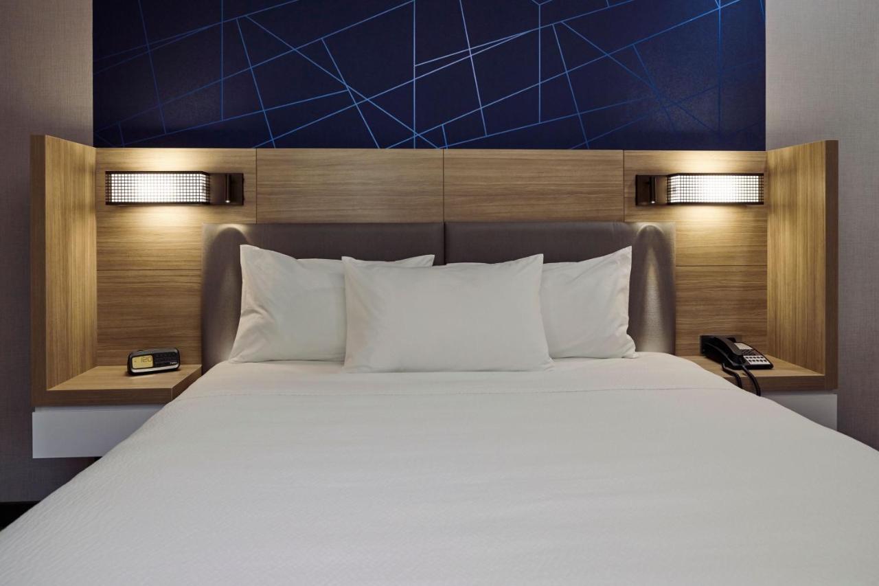 Springhill By Marriott Airport
